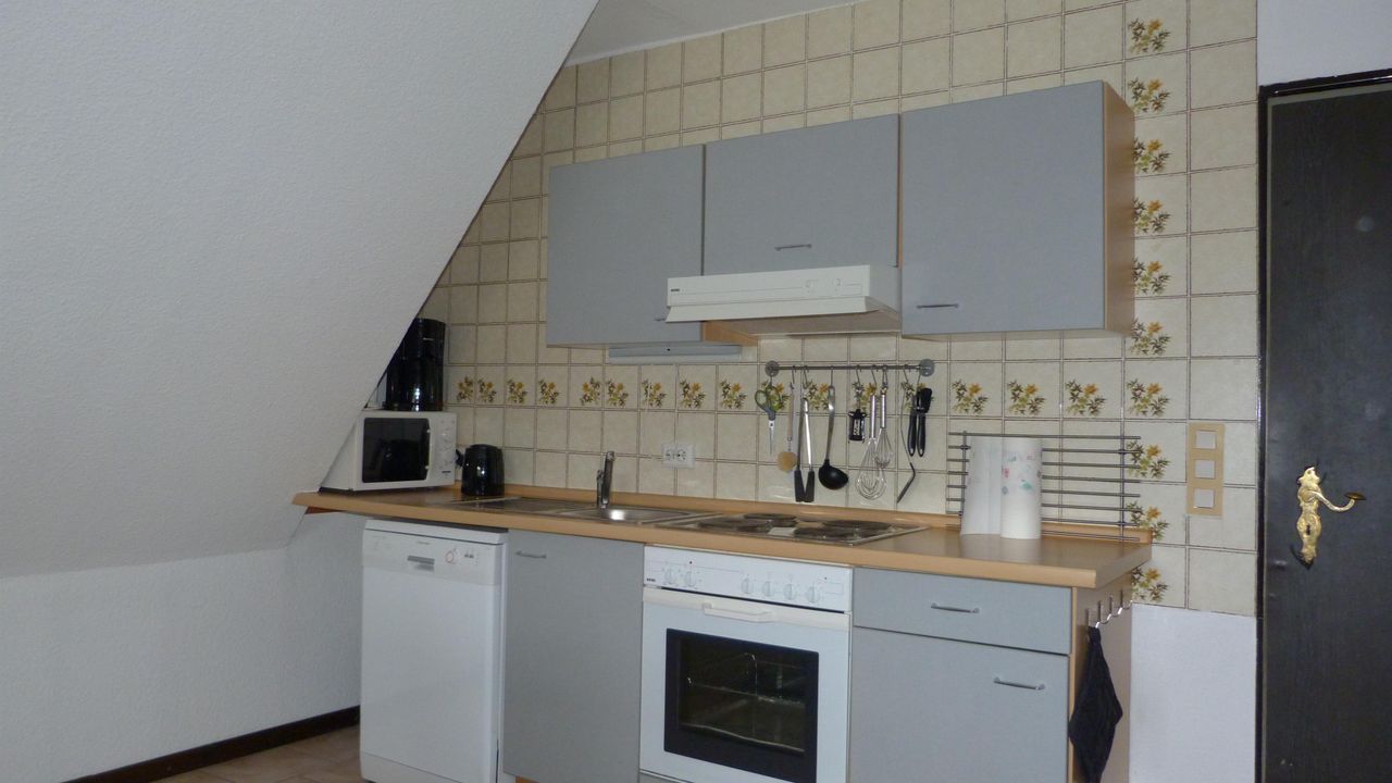 OG: Küchenzeile App.-Zimmer OG: Küchenzeile App.-Zimmer